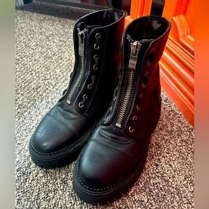Platform Zipper Boots